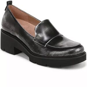 Naturalizer Black Women's Darry Lug Sole Leather Loafers Black/Silver